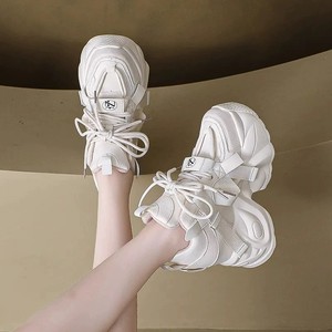 Nouveaux styles de chaussures décontractées à talons hauts de 8 cm, semelle épaisse, lacets, baskets compensées pour femmes - Product Image 2