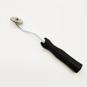 Outils <span class=keywords><strong>de</strong></span> bricolage industriels en <span class=keywords><strong>fibre</strong></span> <span class=keywords><strong>de</strong></span> <span class=keywords><strong>verre</strong></span> et aluminium <span class=keywords><strong>de</strong></span> qualité bon marché <span class=keywords><strong>Rouleau</strong></span> <span class=keywords><strong>de</strong></span> disque à bulles avec poignée en plastique Rouleaux OEM Rouleaux <span class=keywords><strong>de</strong></span> peinture - Product Image 5