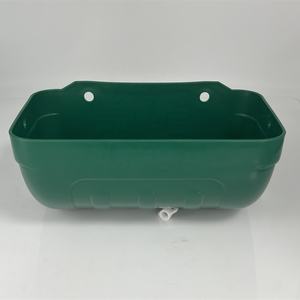 Mangeoire en plastique de haute qualité pour volailles, moutons, chèvres, porcs avec clip – Équipement d'alimentation pour volailles - Product Image 4