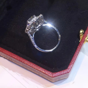 Anello ispirato al palazzo dei cubetti di zucchero per donna, stile principessa, elegante gioiello da dito alla moda - Product Image 3