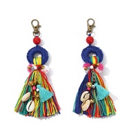 Pendentifs circulaires ethniques en coquillage contrastant avec pompons pour porte-clés, boucles d'oreilles et fermoirs de sac – En stock