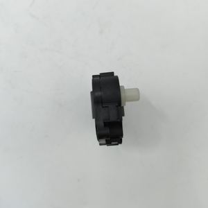 Motor del actuador de la aleta del calentador de aire 8K0820511D para <span class=keywords><strong>2013</strong></span>-2017 AUDI 8K0820511C 8K0820511B 8K0820511A - Product Image 4