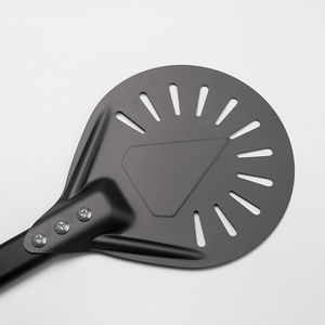 Pelle à <span class=keywords><strong>pizza</strong></span> professionnelle en alliage d'aluminium noir, longue et rigide, avec poignée en cuir fendue, adaptée aux fours commerciaux - Product Image 5