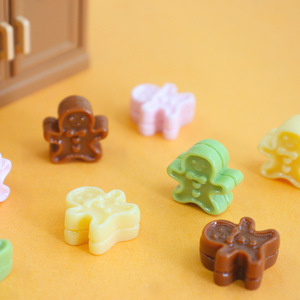YQT Omino di Pan di Zenzero in Resina Plastica, Accessori Fai-da-Te, Miniature per Cucina, Decorazioni Natalizie Creative - Product Image 3