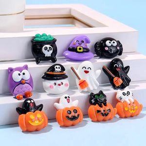 CHENXI Vente en gros 100 pièces Breloques en résine de dessin animé d'Halloween, Cabochons araignée noire à dos plat, pour remplissage de slime et loisirs créatifs - Product Image 2