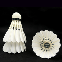 Shuttlecock Bulu Angsa Grosir, Shuttlecock Badminton Kecepatan 76/77/78 untuk Latihan Luar Ruangan