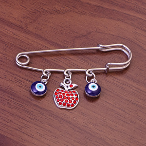 Broches de Moda para Mulheres com Alfinetes de Segurança, Novo Pingente de Coração com Olho Azul e Strass - Product Image 5