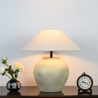 Lampe de table en céramique moderne et minimaliste, abat-jour en tissu, LED anti-éblouissement, pour salon, chambre à coucher, chevet, directement de l'usine