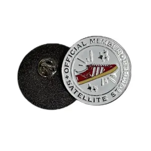 Broche de forma redonda de 25mm que muere en PIN de sombrero personalizado Chapado en negro con esmalte suave