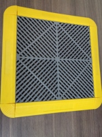 Carreaux de sol de garage à emboîtement en PVC de qualité supérieure, conception antidérapante, directement de l'usine pour l'atelier de lavage de voiture