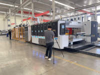 Machine automatique de fabrication de boîtes en carton ondulé pour imprimante flexo Slotter Die Cutter Folder Gluer Machine