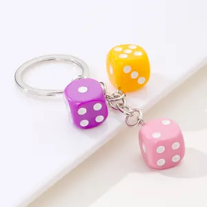 个性化三维树脂彩色方形骰子钥匙扣骰子游戏玩具糖果色行李箱钥匙魅力