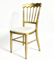 Chaise Chiavari en métal doré avec coussin fixe, chaise pour événements et banquets de mariage, chaise Napoléon empilable en fer pour location hôtelière et événementielle
