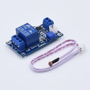 XH-M131 สวิตช์ควบคุมแสง โฟโตรีซิสเตอร์ รีเลย์โมดูล เซ็นเซอร์ตรวจจับ DC 5V 12V - Product Image 3