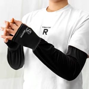 Manches de protection solaire en soie glacée Menswe Upf 50 gris foncé pour le cyclisme, la course à pied et la conduite - Product Image 4
