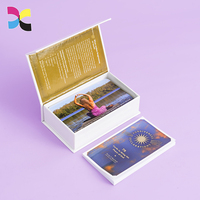Cartes à jouer de luxe durables pour tarot et poker Carte à jouer recyclable en feuille d'or Bord en papier étanche et personnalisable avec logo