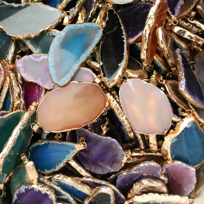 Großhandel unregelmäßigen Schmuck vergoldet Original Kristall Anhänger Edelstein Roh Achat Scheibe Halskette