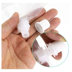<span class=keywords><strong>Vin</strong></span> jus de boisson portable pratique pliable portable stand up pochette <span class=keywords><strong>bec</strong></span> de jus en <span class=keywords><strong>plastique</strong></span> - Product Image 5