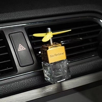 Nouveau design couvercle noir vide bouteille de diffuseur de voiture carrée avec capuchon de logo carré doré noir en métal pour bouteille de diffuseur de voiture