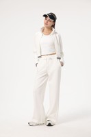 Ensemble de sport d'hiver personnalisé pour femme : veste courte zippée et pantalon de survêtement ajusté (2 pièces)
