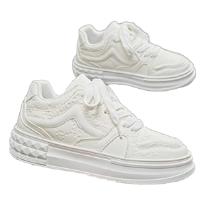 Chaussures pour hommes 2025 Été Nouveau Modèle à lacets Couleur unie Extérieur Décontracté Sport Semelle épaisse Résistantes à l'usure Baskets - Product Image 1