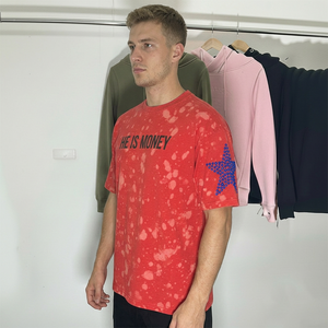 T-shirt unisexe surdimensionné de créateur, noir, style streetwear, vintage, effet vieilli, avec impression DTG personnalisée, tissu épais délavé à l'acide - Product Image 1