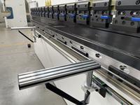 Presse plieuse électro-hydraulique synchronisée 110T 4000mm CNC, machine de pliage à axe Y1 Y2, haute précision, pour le métal