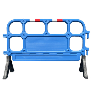 Barrière de circulation en plastique moulé par soufflage monobloc 1350, barrière routière en plastique interconnectable avec pieds rotatifs - Product Image 5