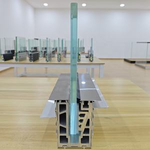 Maison Moderne <span class=keywords><strong>Balcon</strong></span> en Ciment Balkonreling Aluminium <span class=keywords><strong>Balustrades</strong></span> Sans Cadre U Channel Rampes en Verre Designs Ringhiera Del Balcone - Product Image 4