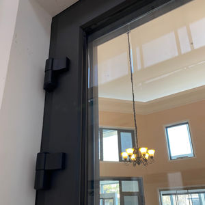 Combinaison <span class=keywords><strong>porte</strong></span>-fenêtre en aluminium à rupture <span class=keywords><strong>de</strong></span> pont thermique série 95, <span class=keywords><strong>porte</strong></span> à battants robuste avec <span class=keywords><strong>seuil</strong></span> en aluminium intégré pour balcon - Product Image 5