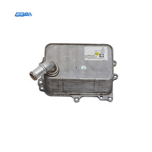 Pièce de rechange de haute qualité conforme aux normes OEM, refroidisseur d'huile pour Bentley Bentayga 2017-2026 07P117037K - Product Image 1