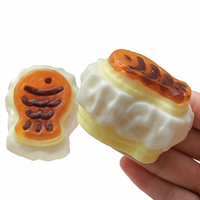 Nouveau design Jouet Squishy en TPR en forme de gâteau soufflé au fromage et aux fraises, simulation de dessert, balle anti-stress à presser pour filles, vente en gros, à partir de 14 ans