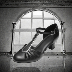 Zapatos de Baile Latino de Salón para Mujer, de Cuero Genuino, con Correa en T, Tacón Mediano Negro, Zapatos de Cuero de Alta Calidad, MOQ Bajo, OEM, ODM, DDP - Product Image 3