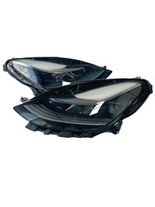 Gruppo Fari Originali 12V per Tesla Model 3/Y (2017-2022) Sinistro e Destro - Product Image 3