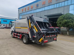 Camion compacteur HOWO d'occasion pour l'assainissement urbain, version diesel automatique, grand véhicule de transfert de déchets pour décharges sanitaires - Product Image 3