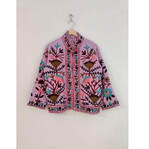 Chaqueta Bomber Reversible Bordada a Mano, Ecológica, con Patrón Floral, 100% Algodón, Estilo Bohemio de Invierno para Artistas - Product Image 1