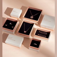 Coffret Cadeau de Luxe Portable Écologique Réutilisable pour Bijoux – Boîte Rigide en Carton avec Couvercle et Base, Insert Souple, Finition Mate pour Colliers et Bagues
