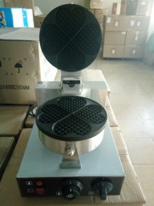 Gaufrier commercial rotatif 220V en acier inoxydable avec plaques antiadhésives pour restaurant et station petit-déjeuner - Product Image 3