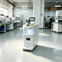 Soudeuse laser manuelle portative 200W pour la réparation par soudage par points de l'or, de l'argent et des métaux