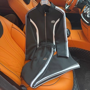 Costume de sport haut de gamme pour les vêtements d'automne pour femmes 2025 nouvel ensemble de pièces de course <span class=keywords><strong>grande</strong></span> <span class=keywords><strong>taille</strong></span> à la mode et de haute qualité - Product Image 5