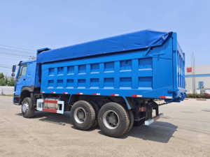 Camion benne SINOTRUK HOWO 6x4 d'occasion 371HP |   Bennette manuelle de 25 tonnes pour le transport de sable et de matériaux - Product Image 5