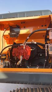 Excavadora Usada Hyundai 220LC-9S de 22.215 Toneladas con Motor Cummins y Caja de Cambios, Maquinaria de Construcción en Venta - Product Image 4