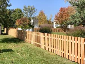 Valla de piquete de oreja de perro para jardines, parques, fácil de instalar, tablas de valla de madera, patios residenciales americanos, valla duradera de madera maciza - Product Image 4