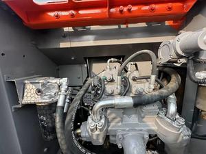 Excavateurs d'occasion Hitachi ZX200-6 pour conditions de travail complexes Pelles hydrauliques sur chenilles de taille moyenne Pelles d'occasion ZX200 - Product Image 5