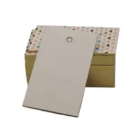 Cartellino piegato appendere tag personalizzato di imballaggio tag per calze carta di intestazione magazzino con gancio di cartone calzino