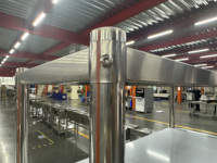 Étagère de cuisine commerciale en acier inoxydable perforé à 5 niveaux, robuste, réglable, résistante à la corrosion, autoportante, capacité de charge de 300 kg/m