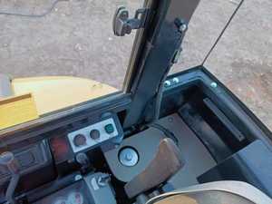 Mini pelleteuse sur chenilles Komatsu PC35MR d'occasion 5-8 tonnes avec composants de fonctionnement-Pompe à moteur Machines de construction d'occasion - Product Image 4