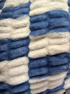 Chăn lông giả thỏ mềm mại, hai mặt, chất liệu spandex xếp ly sang trọng, kích thước 30*36 inch, dùng cho mùa đông - Product Image 5