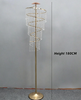 Lustre élégant en métal doré en forme de méduse, lampes suspendues en spirale de 1,8 m de haut pour allée de mariage, décoration LED sur pied