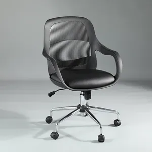 Cadeira giratória nórdica para computador, assento confortável de plástico com encosto de costas para escritório com polia
